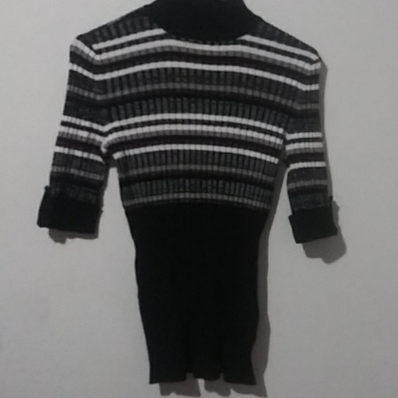 Sweater - Picture 1 of 1